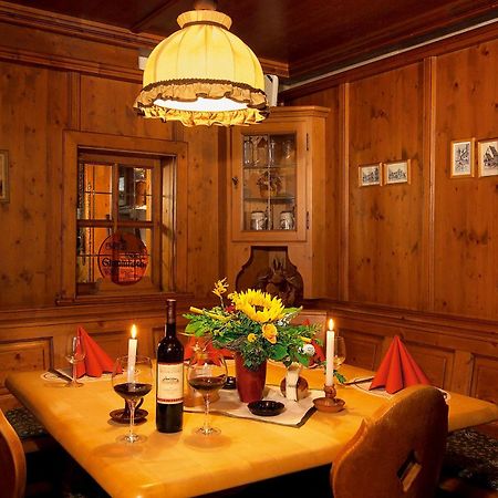 Altdeutsches Gasthaus Roter Hirsch เยนา ภายนอก รูปภาพ